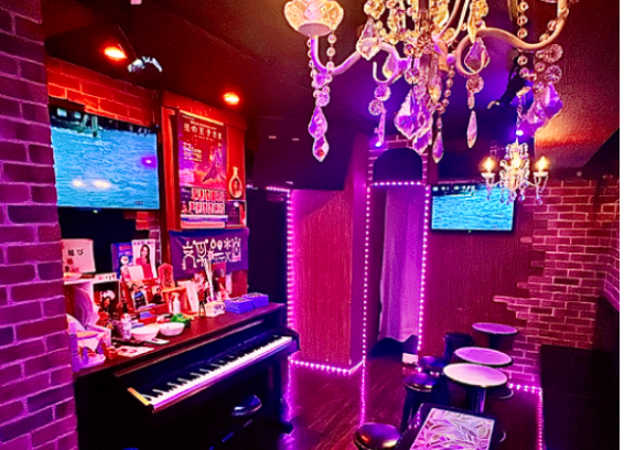 Live&Bar 結び