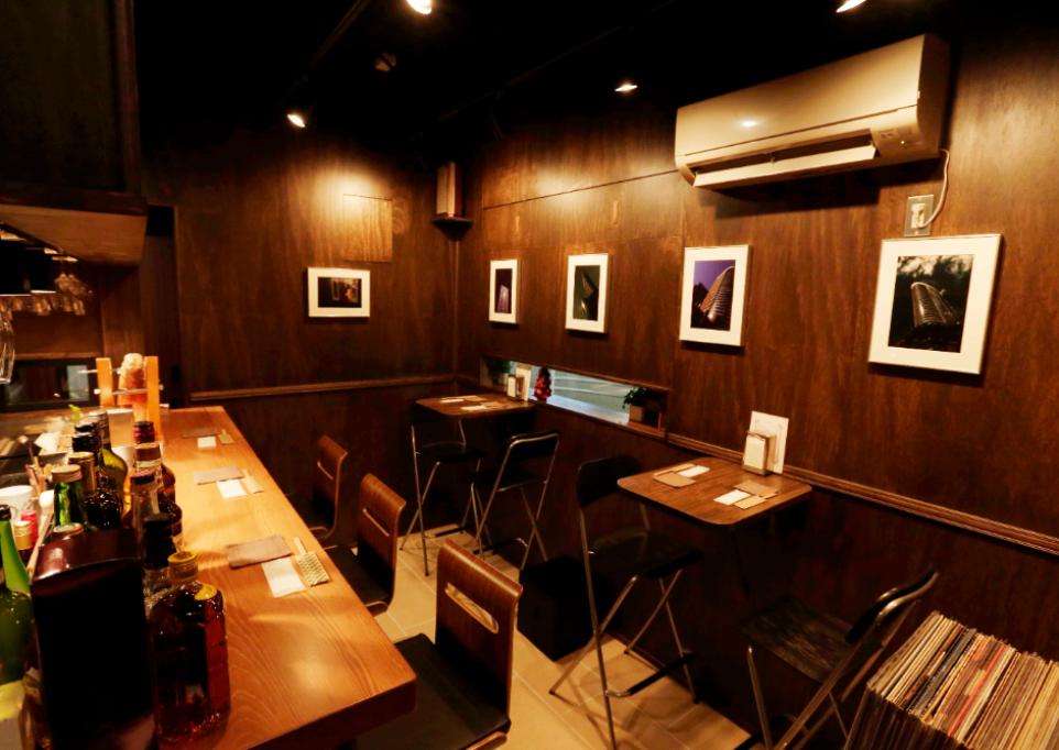 gallery & bar『 .S  』